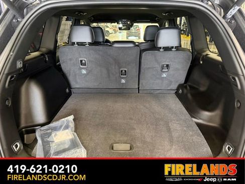 New 2026 Jeep Grand Cherokee Altitude image 22
