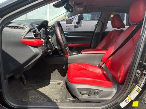 Used 2019 Toyota Camry XSE FWD image 3