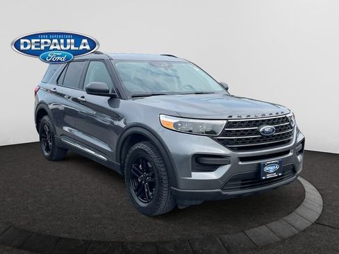 Used 2023 Ford Explorer XLT AWD/4WD image 9