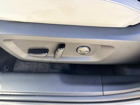 New 2026 Mitsubishi Outlander SE image 23