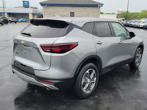 Used 2025 Chevrolet Blazer LT AWD/4WD image 12