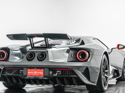 Used 2019 Ford GT RWD image 9