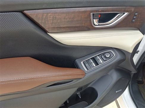 Used 2019 Subaru Ascent Touring image 12