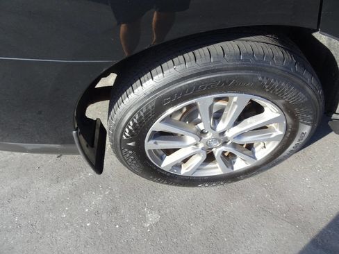 Used 2015 Nissan Pathfinder S image 11