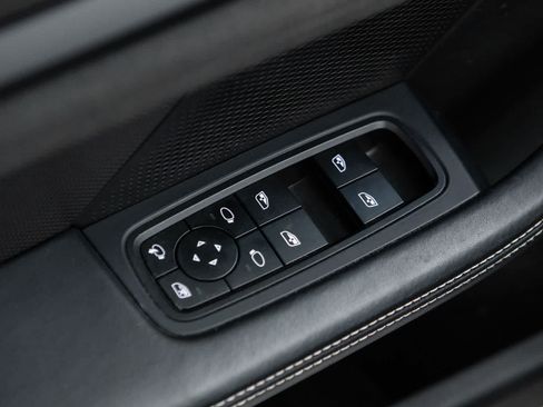 Certified 2024 Porsche Taycan GTS AWD/4WD image 24