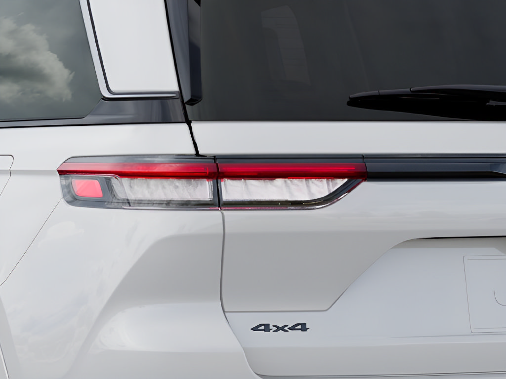 New 2027 Jeep Grand Cherokee Limited AWD/4WD image 10