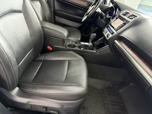 Used 2016 Subaru Outback 2.5i Limited AWD/4WD image 23