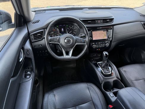 Used 2020 Nissan Rogue SL w/ Premium Package AWD/4WD image 16