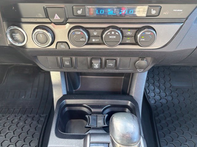 Used 2020 Toyota Tacoma TRD Sport AWD/4WD image 29