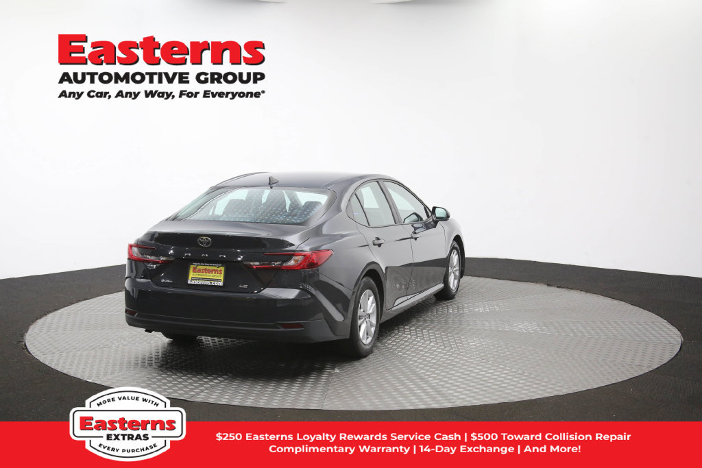 Used 2025 Toyota Camry LE FWD image 38