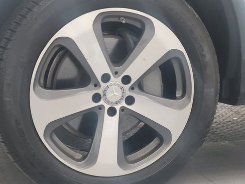 Used 2016 Mercedes-Benz GLC 300 4MATIC image 31