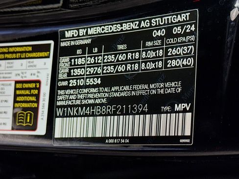Used 2024 Mercedes-Benz GLC 300 4MATIC image 40