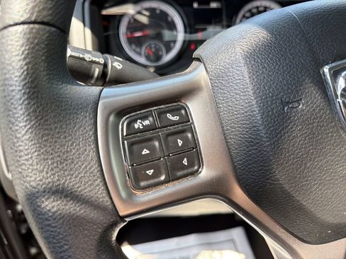 Used 2024 RAM 1500 Classic SLT AWD/4WD image 18