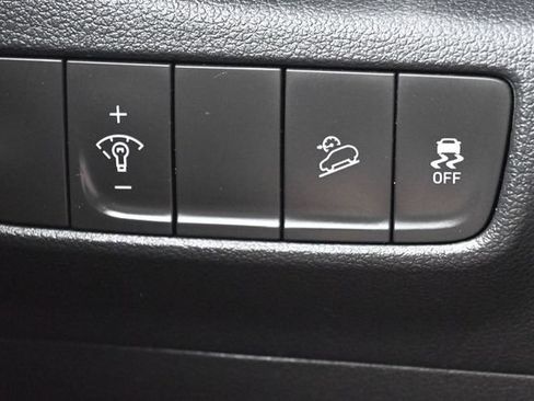 Used 2023 Hyundai Kona Limited FWD image 29