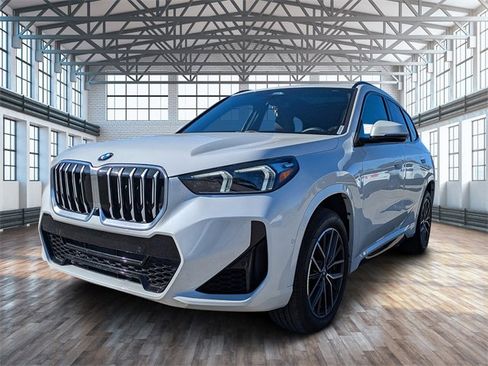 Used 2023 BMW X1 xDrive28i w/ Premium Package image 8