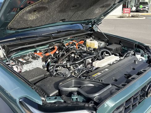 Used 2025 Toyota 4Runner TRD Off-Road Premium image 6