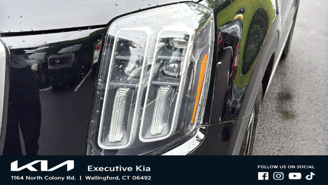 Certified 2024 Kia Telluride EX w/ EX Captain's Chair Package AWD/4WD image 7