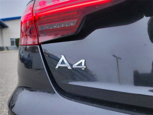 Used 2023 Audi A4 2.0T Premium Plus image 13