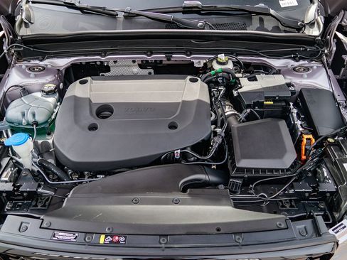 Certified 2026 Volvo XC40 B5 Core w/ Climate Package AWD/4WD image 30