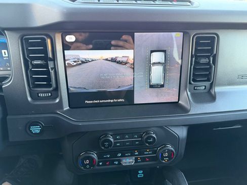New 2025 Ford Bronco Badlands AWD/4WD image 32