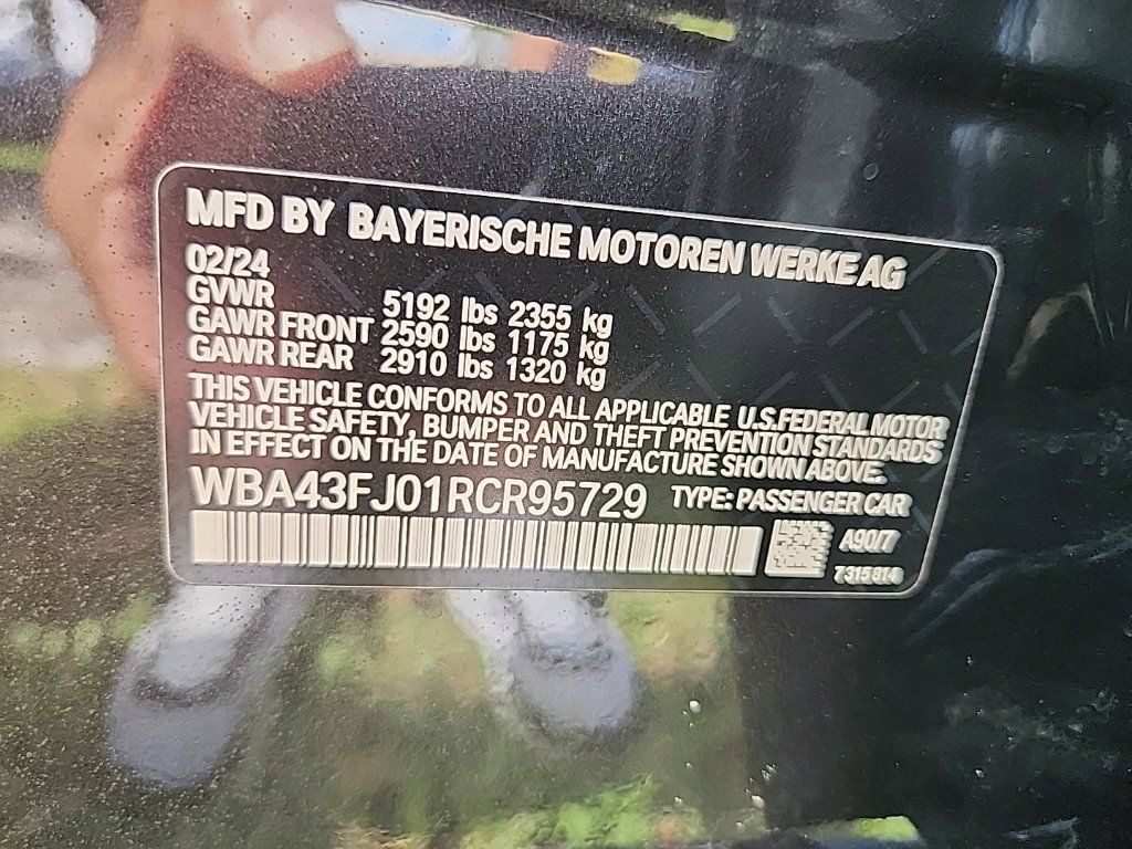 Used 2024 BMW 530i w/ M Sport Package RWD image 8