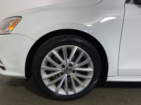 Used 2016 Volkswagen Jetta SEL FWD image 11