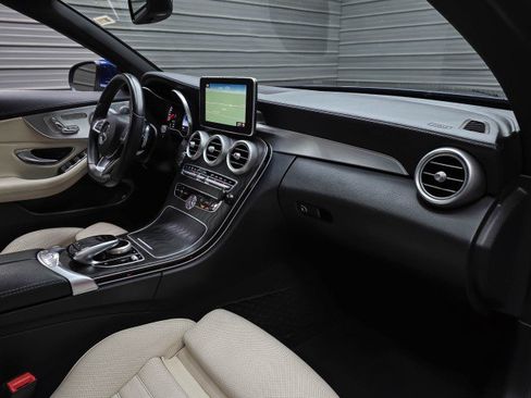 Used 2017 Mercedes-Benz C 300 4MATIC Cabriolet image 14