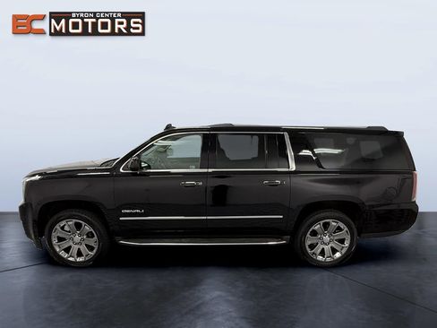 Used 2016 GMC Yukon XL Denali AWD/4WD image 3