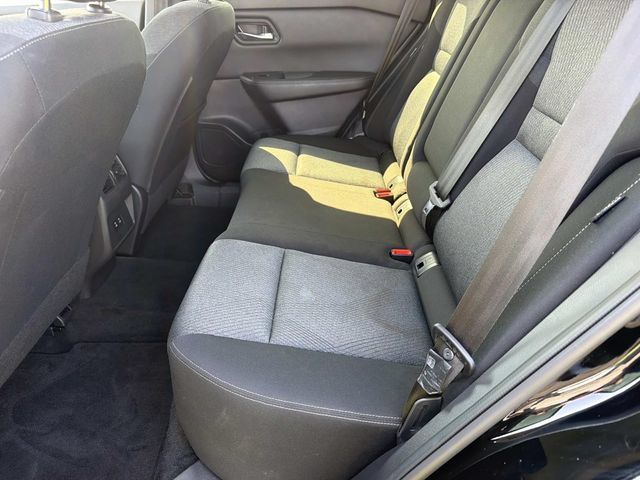 Used 2025 Nissan Rogue SV AWD/4WD image 13