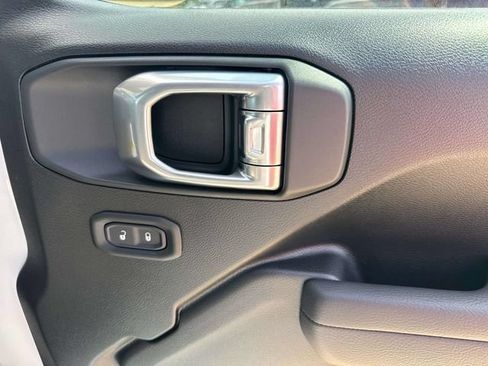 New 2026 Jeep Gladiator Sport AWD/4WD image 17