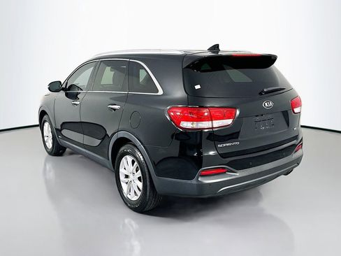 Used 2016 Kia Sorento AWD w/ LX Convenience Package image 5