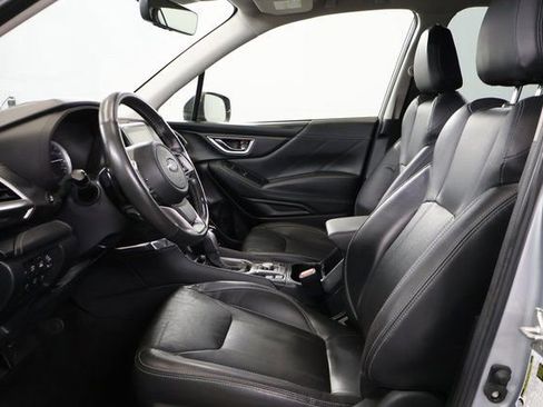 Used 2023 Subaru Forester Touring image 12