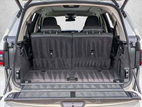 Certified 2024 BMW X7 xDrive40i w/ Climate Comfort Package AWD/4WD image 6