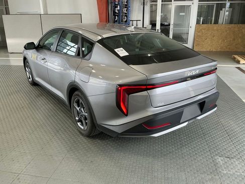 Used 2025 Kia K4 FWD image 5