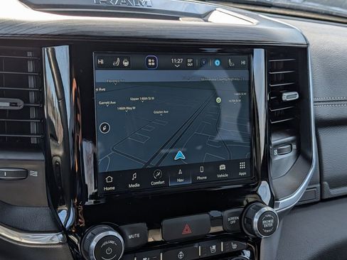 Used 2024 RAM 1500 Laramie AWD/4WD image 42