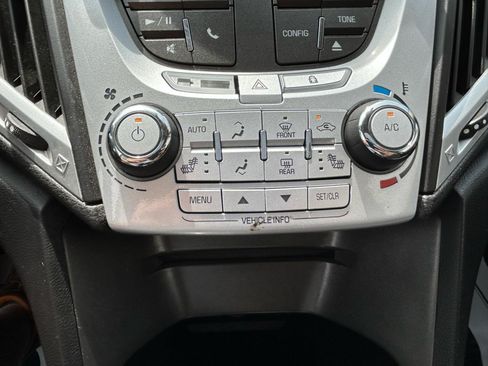 Used 2015 GMC Terrain SLE FWD image 25