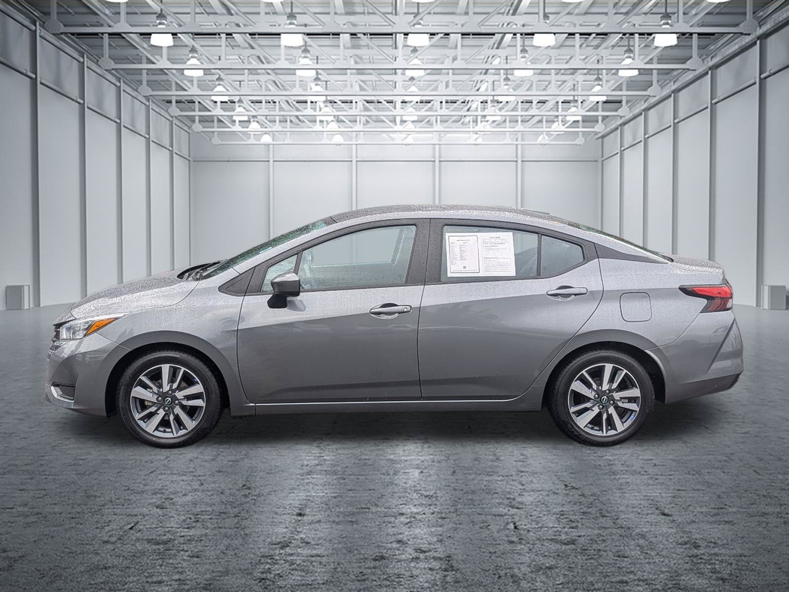 Used 2025 Nissan Versa SV FWD image 2