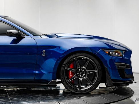 Used 2022 Ford Mustang Shelby GT500 w/ Carbon Fiber Track Pack image 20