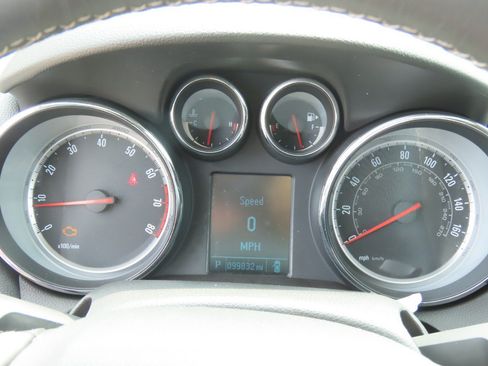 Used 2015 Buick Encore Convenience FWD image 28