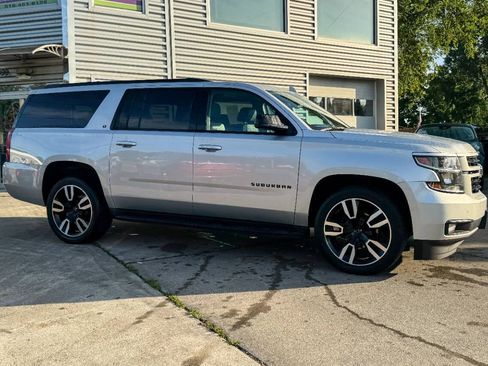 Used 2020 Chevrolet Suburban LT AWD/4WD image 2