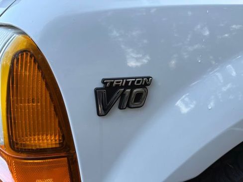 Used 2000 Ford F250 Lariat image 30