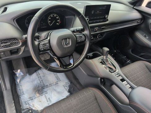 Used 2025 Honda HR-V Sport image 15