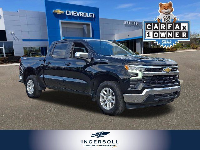 Used 2022 Chevrolet Silverado 1500 LT AWD/4WD image 1
