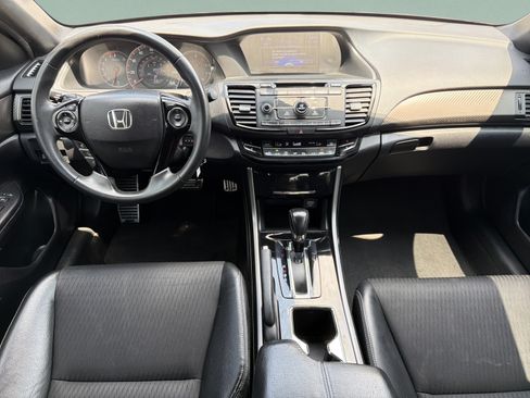 Used 2016 Honda Accord Sport image 7