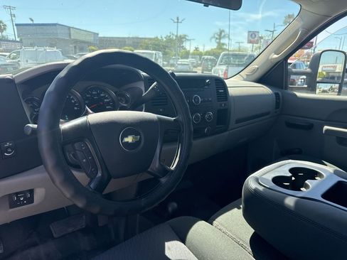 Used 2012 Chevrolet Silverado 2500 W/T AWD/4WD image 12