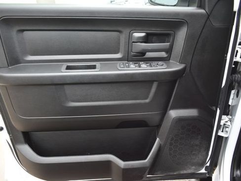 Used 2022 RAM 1500 Express w/ Wheel & Sound Group AWD/4WD image 17