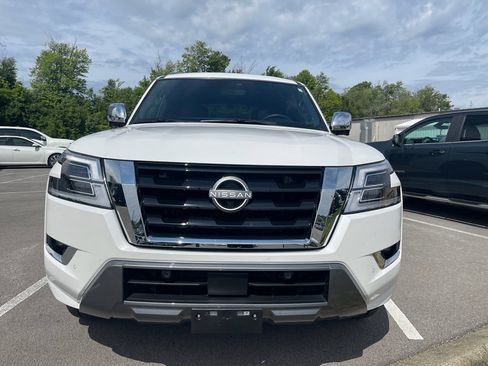 Used 2024 Nissan Armada Platinum w/ Captain's Chairs Package AWD/4WD image 6