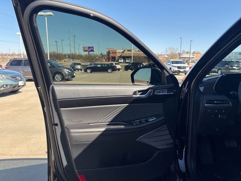 Used 2025 Hyundai Palisade Calligraphy image 9