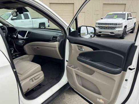 Used 2018 Honda Ridgeline RTL-E image 16