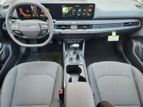 Certified 2025 Kia K4 LXS image 19